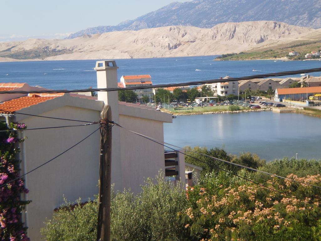 Apartments Pag Holiday Паг Стая снимка