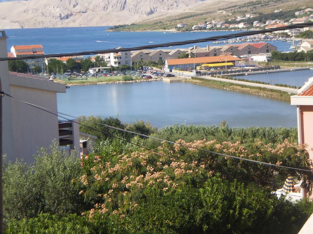 Apartments Pag Holiday Паг Стая снимка
